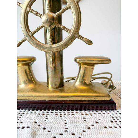 Italian Foresti and Suardi Captain's Boat Anchor Lamp - Solid Brass & Teak Wood - Picture 3 of 7